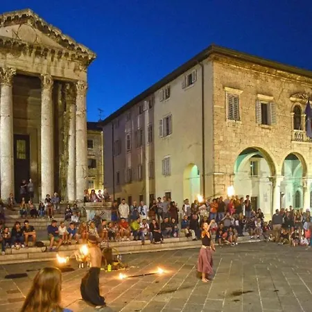 Bella Pula